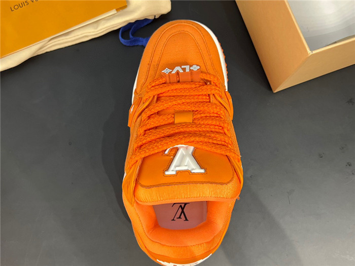 LUSV SNEAKERS