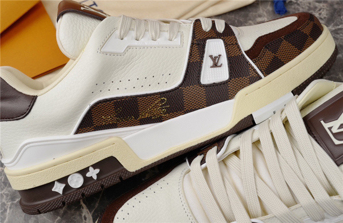 LUSV SNEAKERS