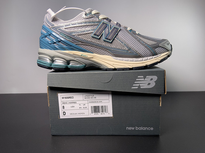 new Ba1an*e 1906r "silver/teal" m1906reo