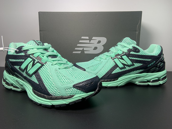 size? x new Ba1an*e 1906r "green/black" m1906rsb