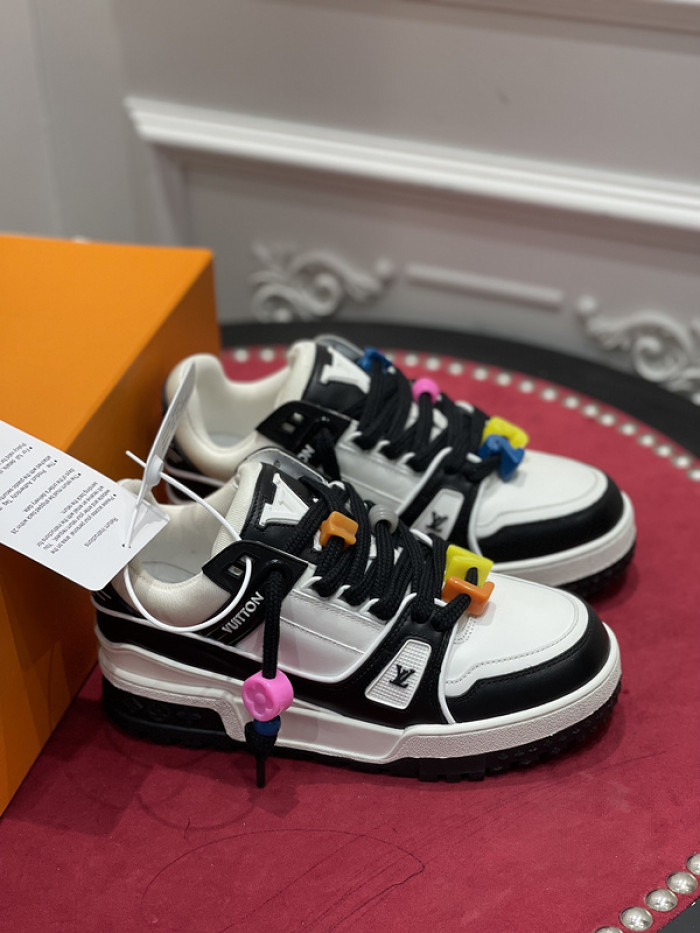 LUSV SNEAKERS