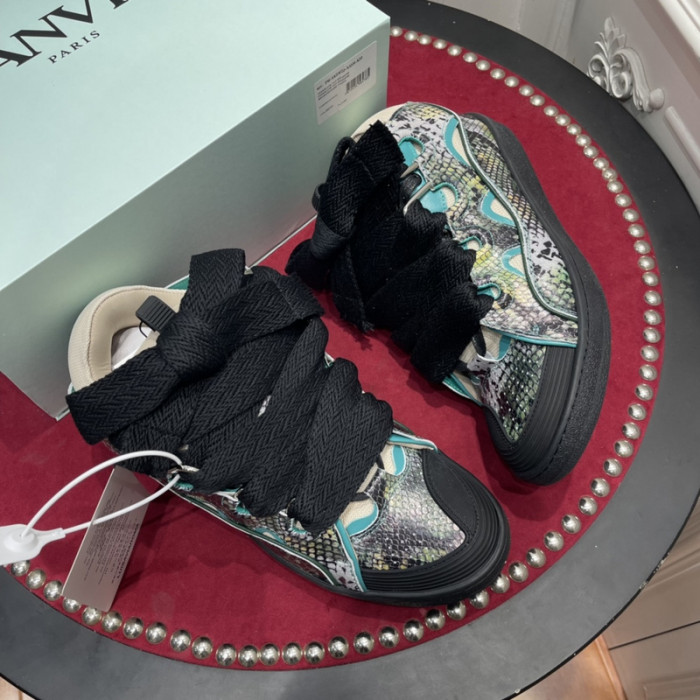 Lanu1n curb sneaker
