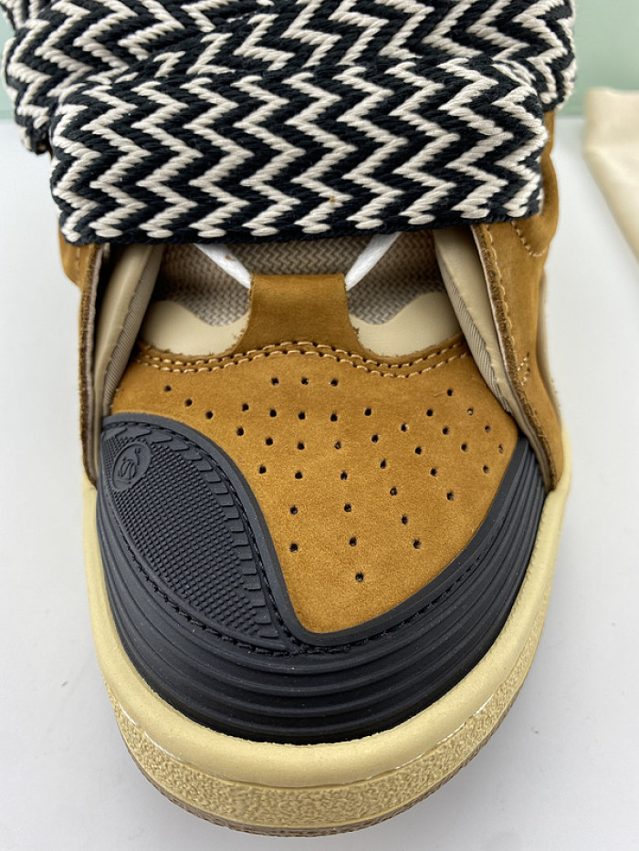 Lanu1n curb sneaker