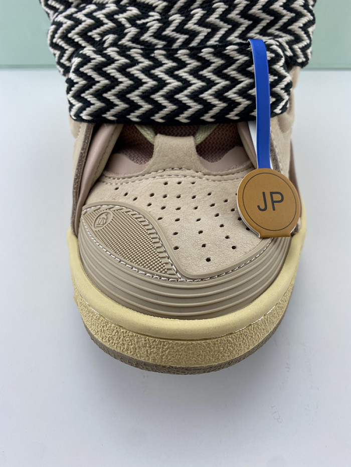 Lanu1n curb sneaker