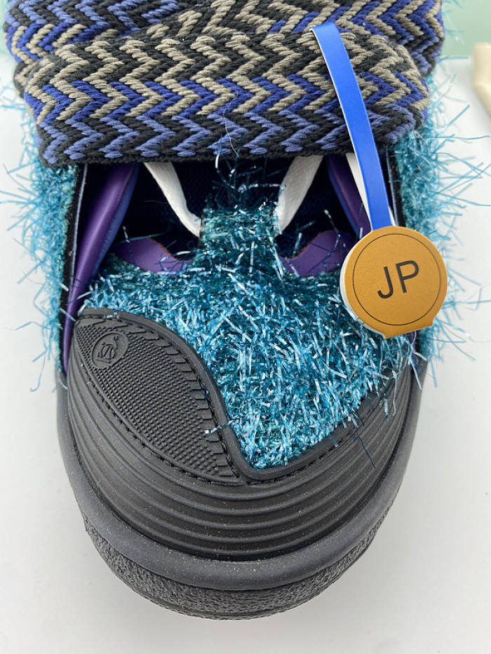 Lanu1n curb sneaker