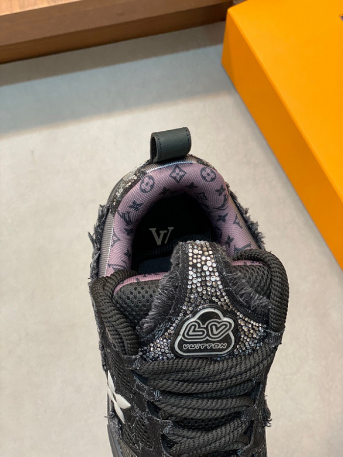 LUSV SNEAKERS
