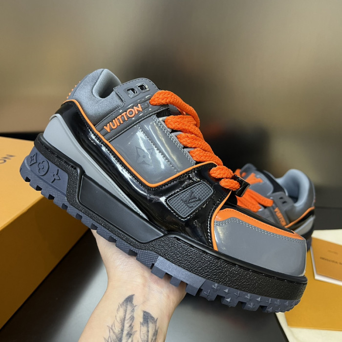 LUSV SNEAKERS