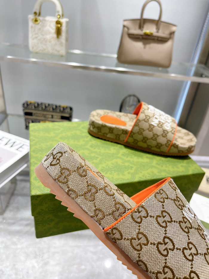 GCI GG Slide Sandal