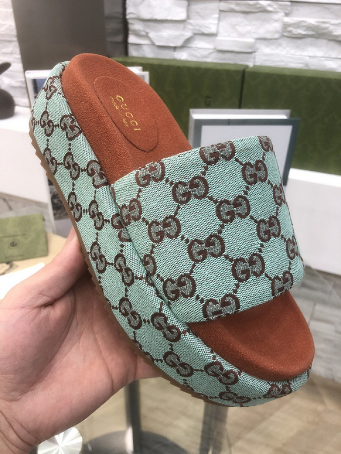 GCI GG Slide Sandal