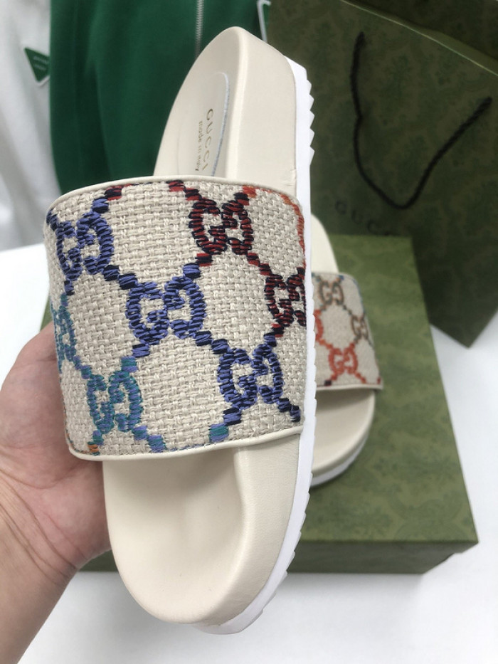 GCI GG Slide Sandal