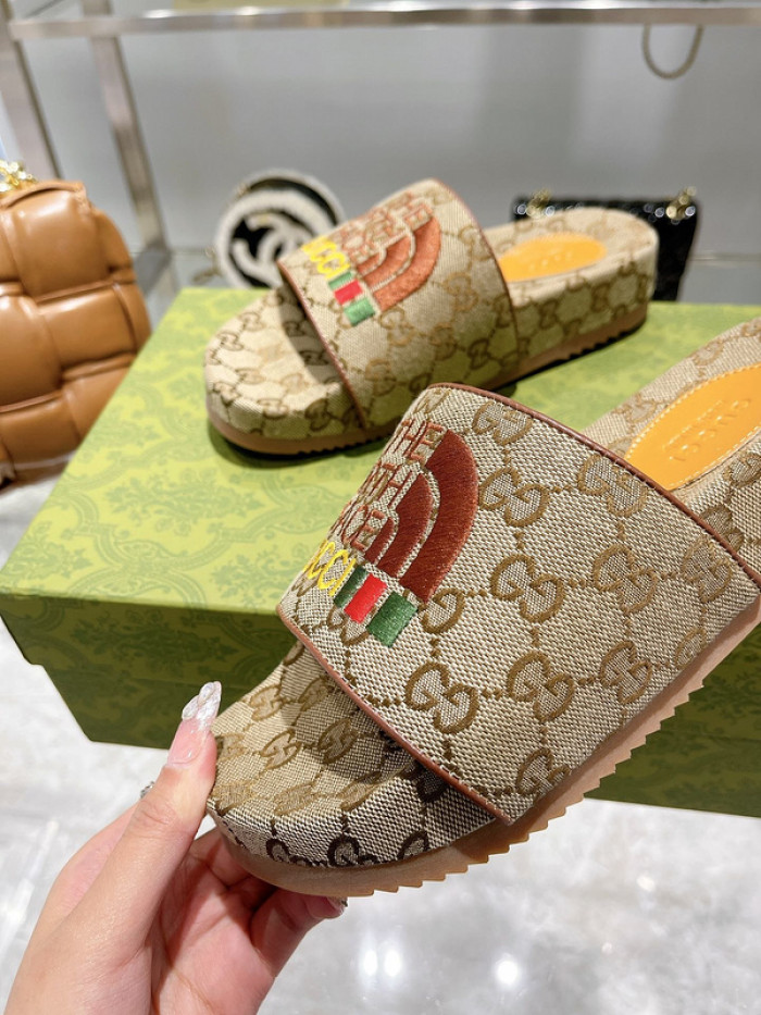 GCI GG Slide Sandal