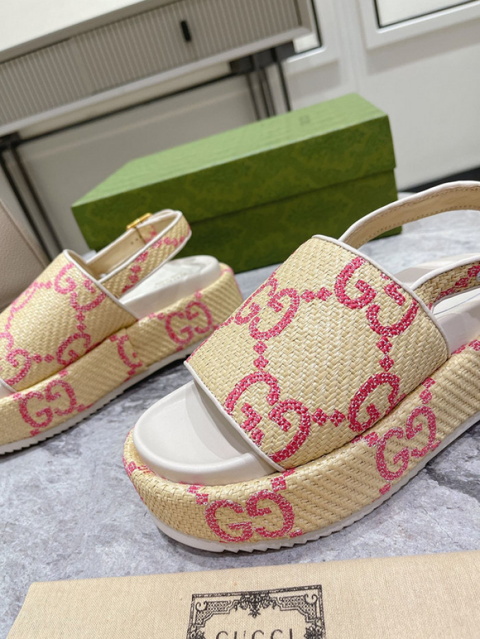 GCI GG Slide Sandal