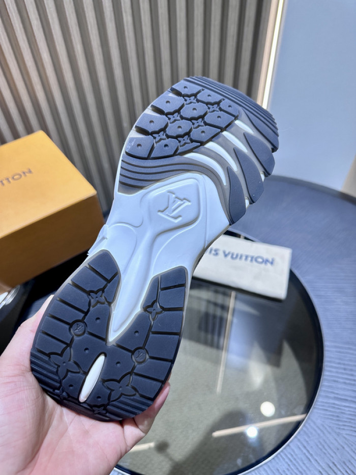 LUSV SNEAKERS