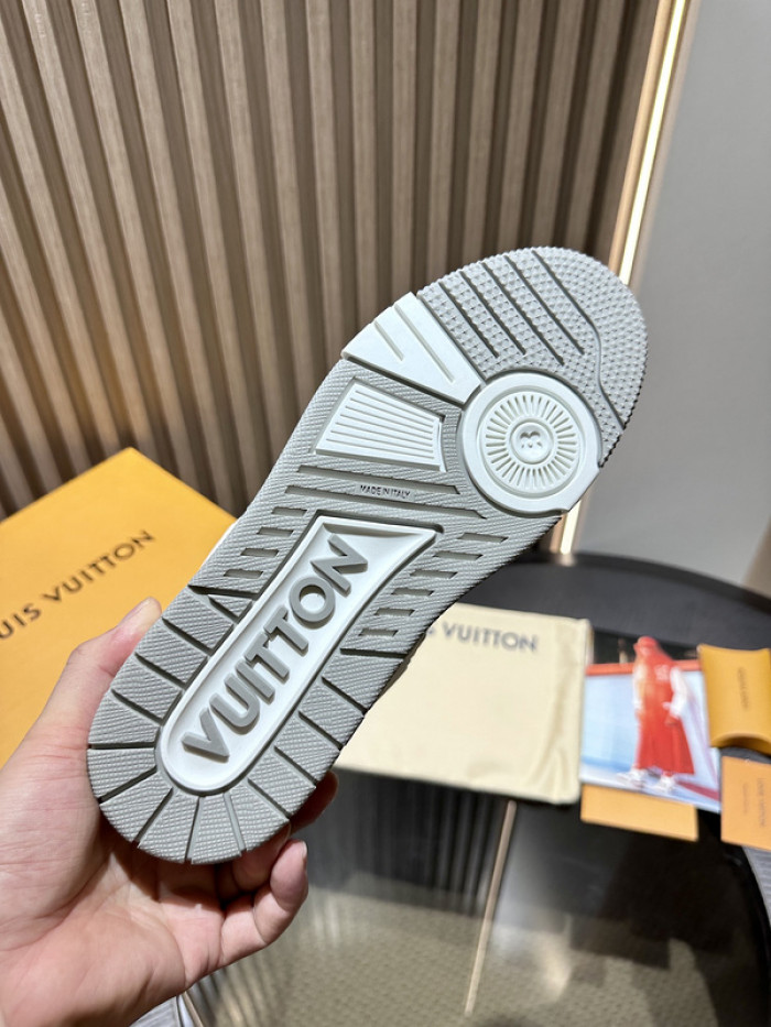 LUSV SNEAKERS