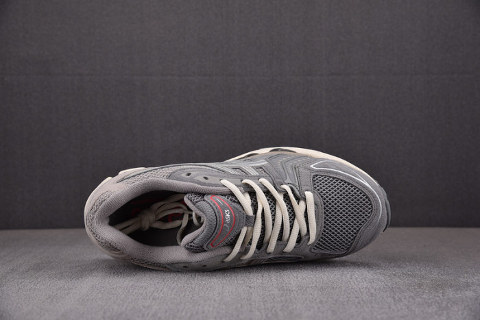 As*ic*s gel kayano 14 