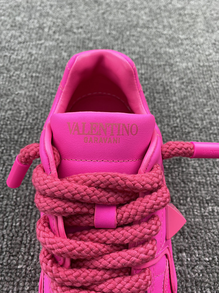 Va1e*ntin0 garavani sneaker