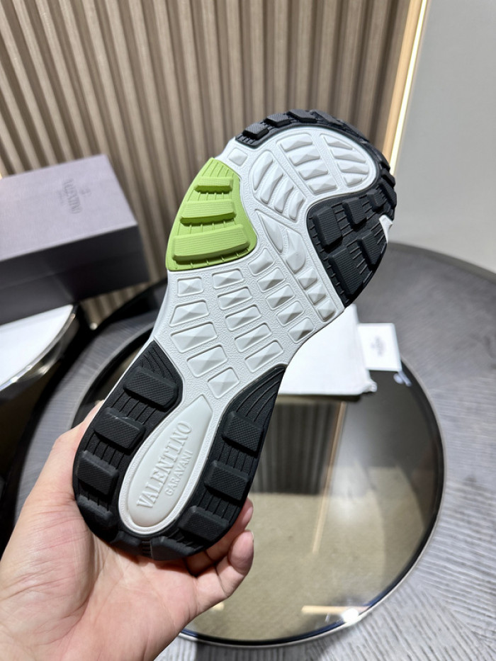Va1e*ntin0 garavani sneaker