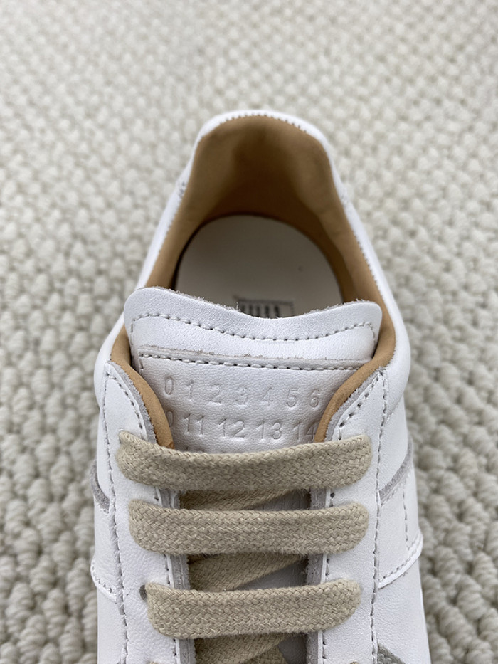ma*s*n Ma*i*la sneaker