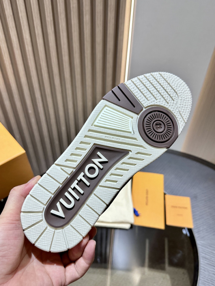 LUSV SNEAKERS