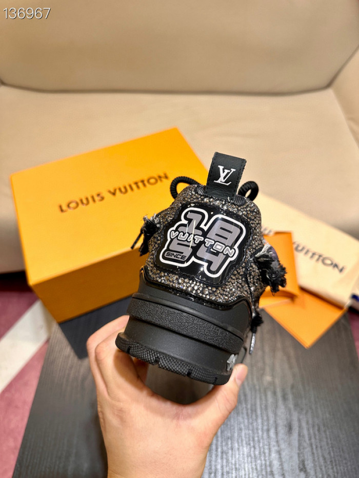 LUSV SNEAKERS