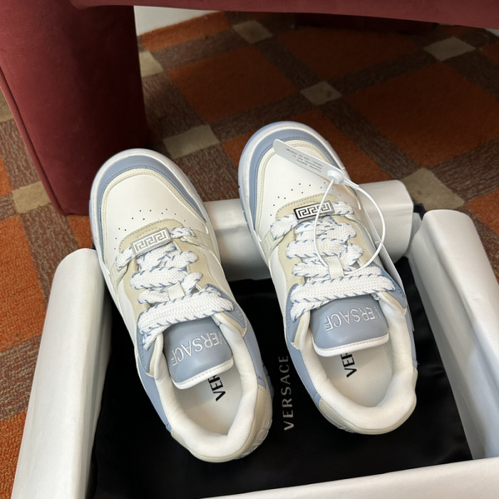 VRCE Sneaker