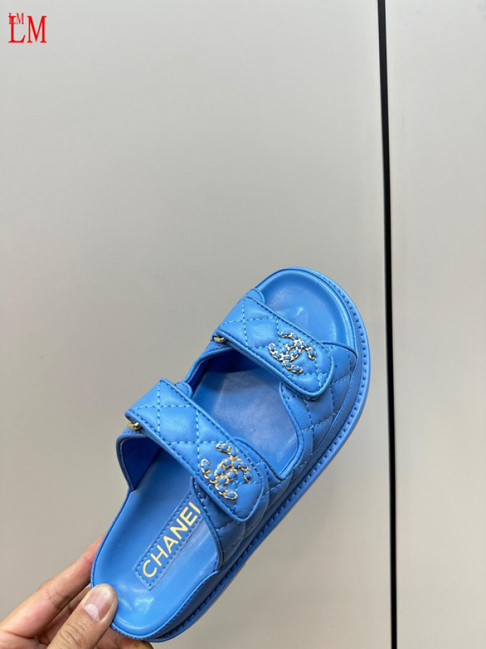 CN Slide Sandal