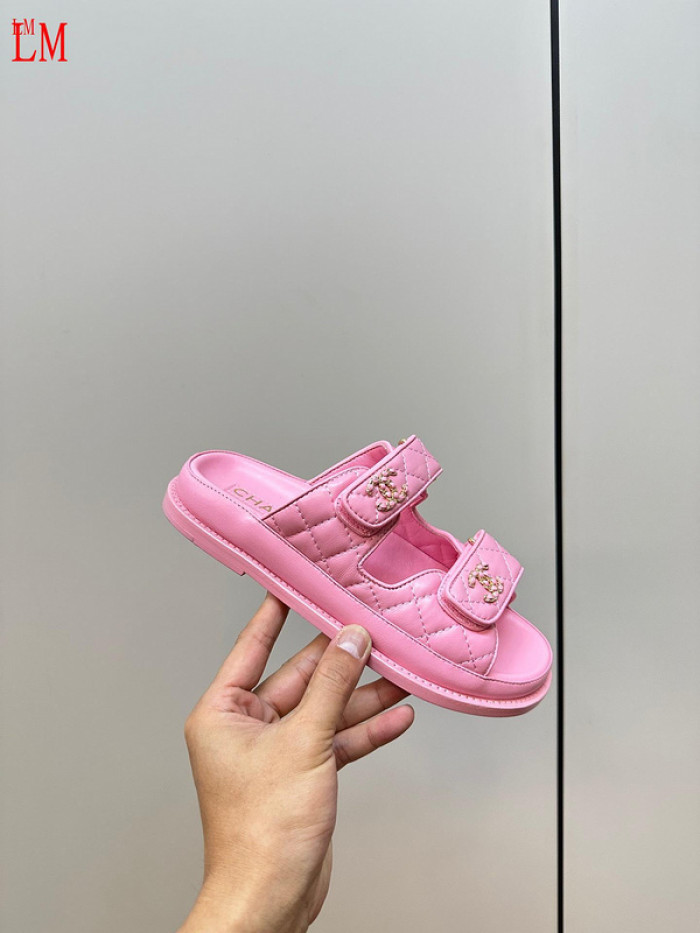 CN Slide Sandal