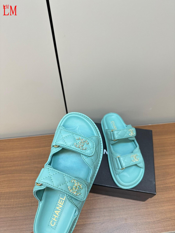 CN Slide Sandal