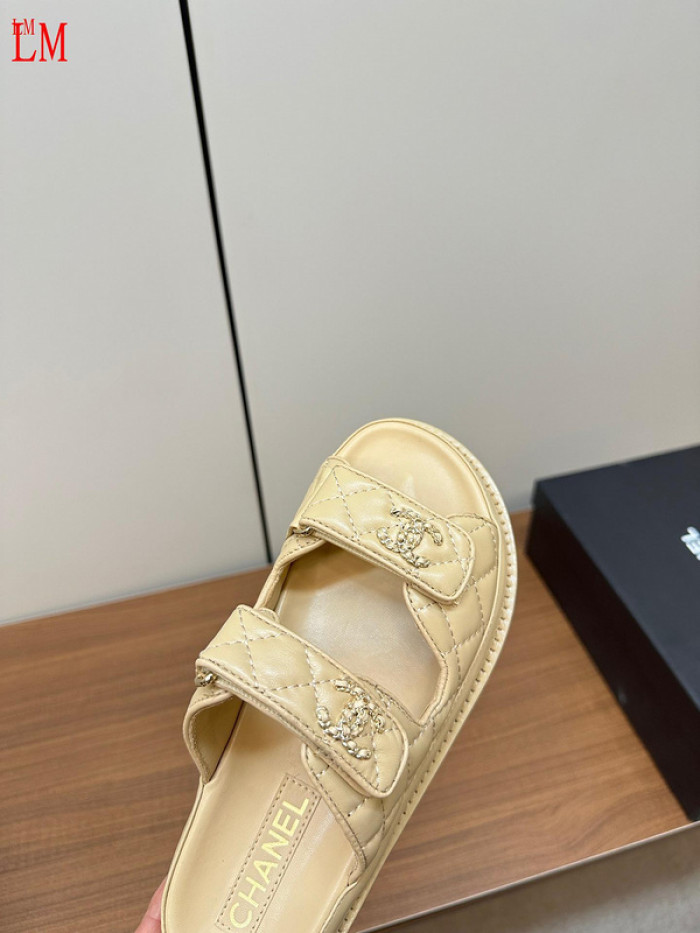 CN Slide Sandal