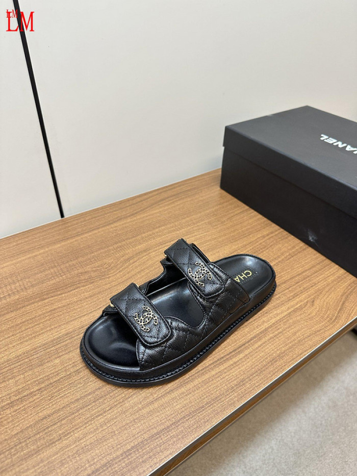 CN Slide Sandal