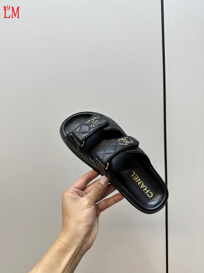 CN Slide Sandal