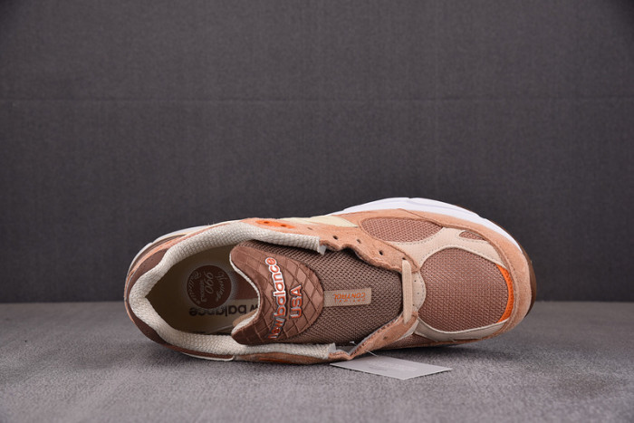 new Ba1an*e 990v3 "cream/orange" m990sz3