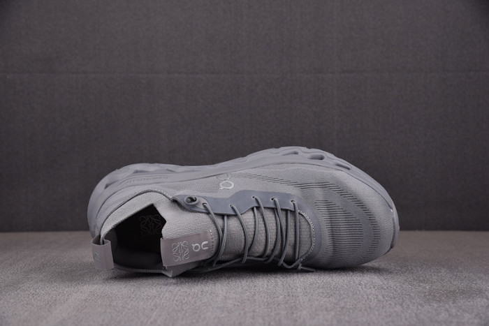 L0ew* sneaker