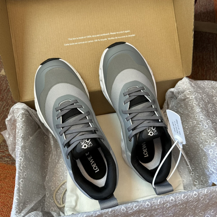 L0ew* sneaker