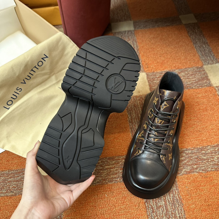 LUSV SNEAKERS