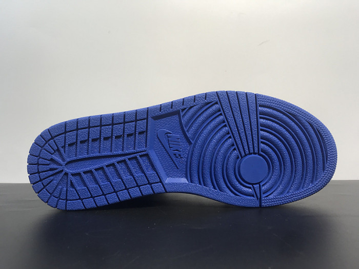 Air Jordan 1 Retro High OG Royal Toe 555088-041