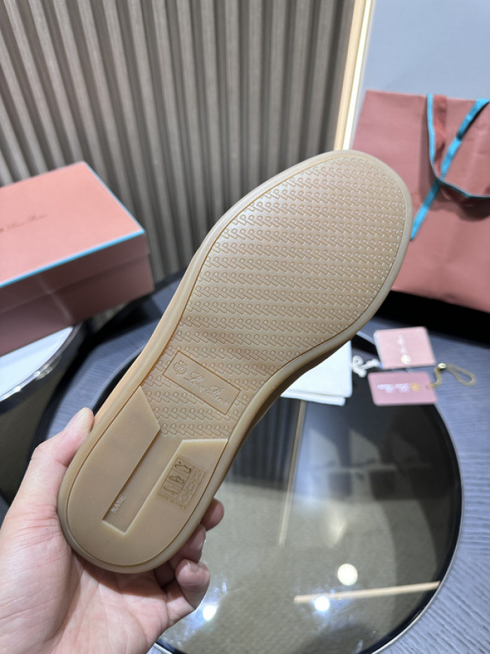 L0r0 P1ana sneaker