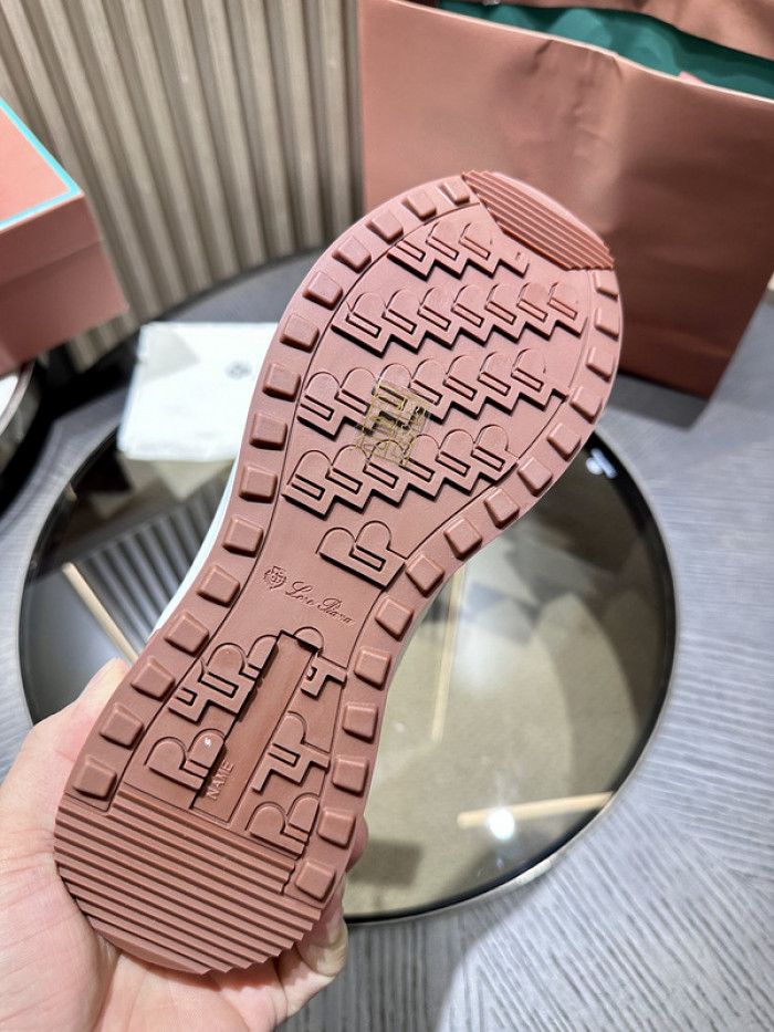 L0r0 P1ana sneaker