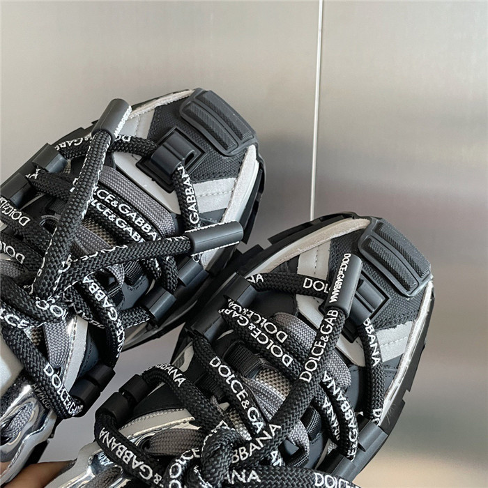 DG SNEAKER