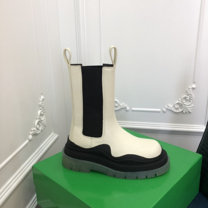 Bo*te*ga ve*ne*ta chelsea tire leather high boot