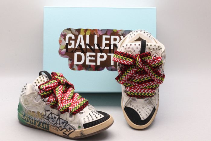Lanu1n curb sneaker