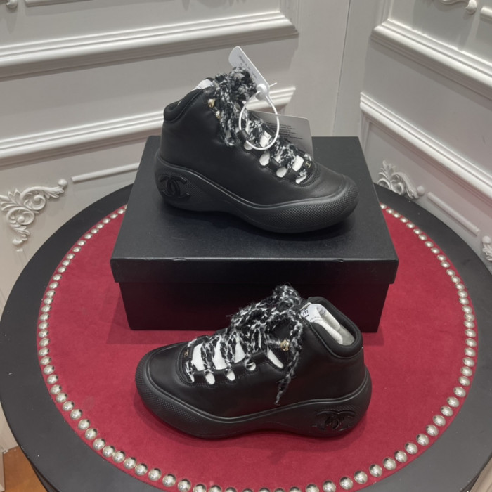 CHNL Sneaker