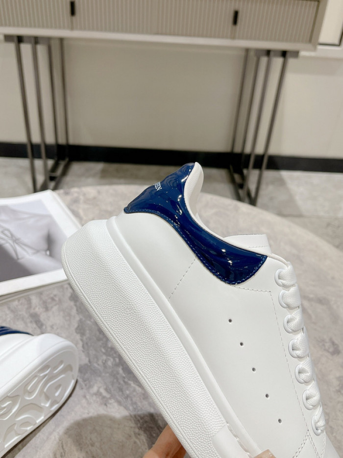 ALEXMQ Sneakers