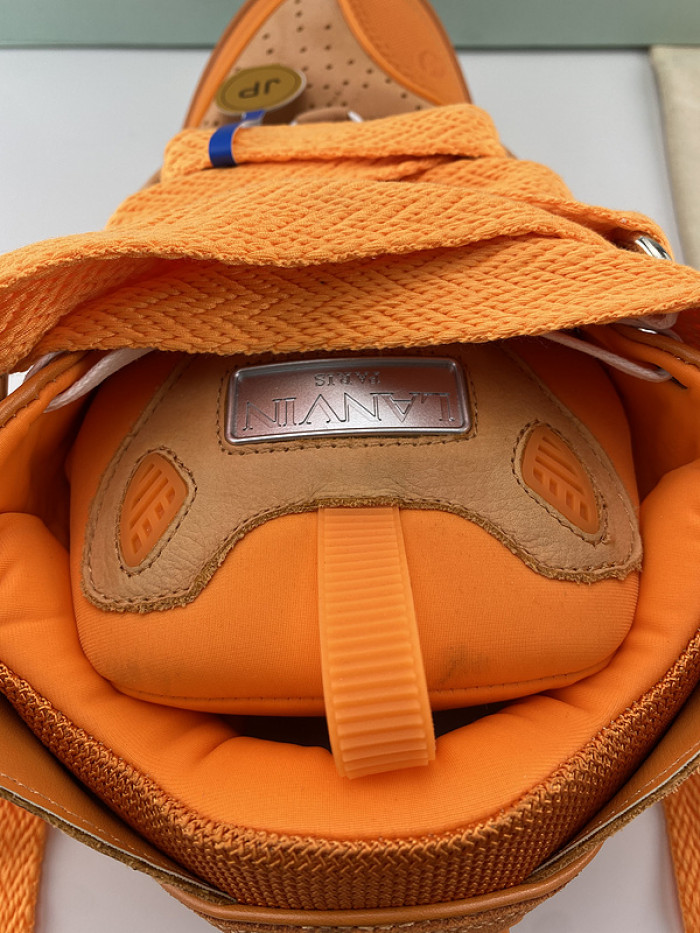 Lanu1n curb sneaker