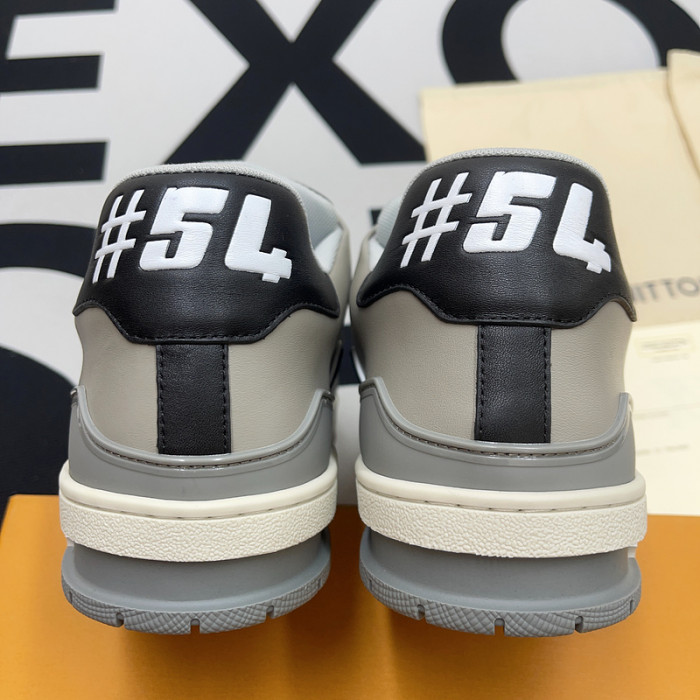 LUSV SNEAKERS