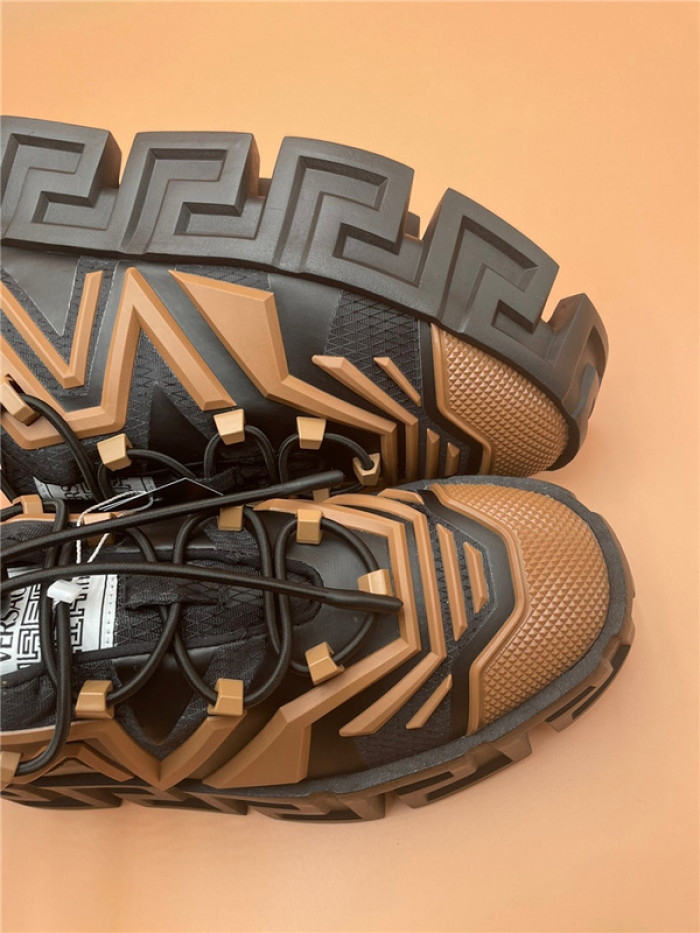 VRCE Sneaker