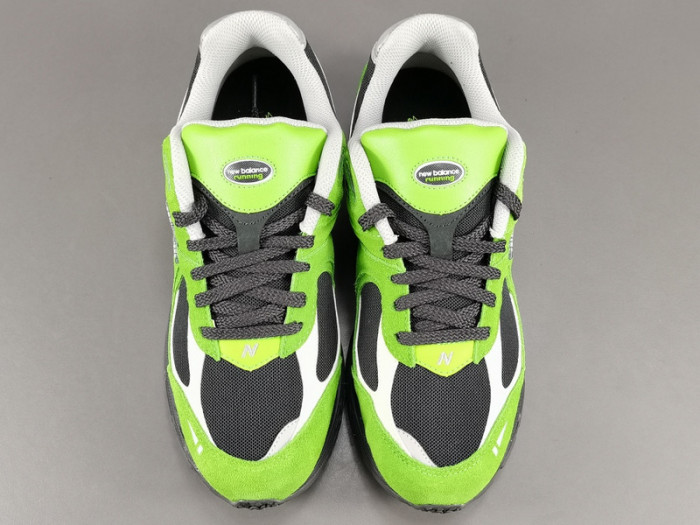 new Ba1an*e 2002r "good vibes pack" m2002rgz