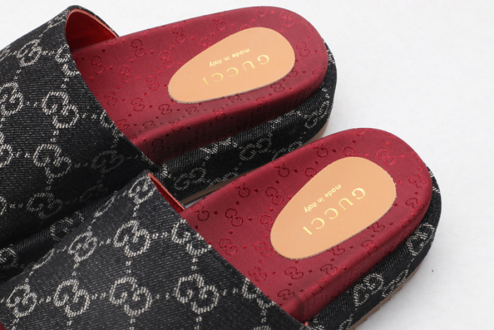 GCI GG Slide Sandal