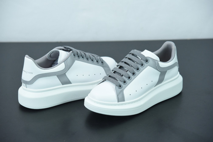ALEXMQ Sneakers