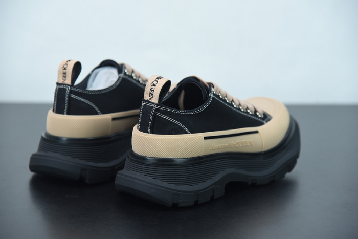 ALEXMQ Sneakers